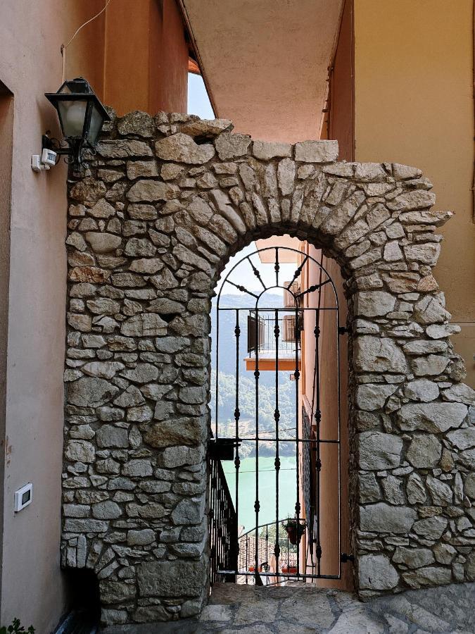Lago Del Turano - La Taverna Con Cucina Open Space E Free Wi-Fi Ascrea Exterior foto